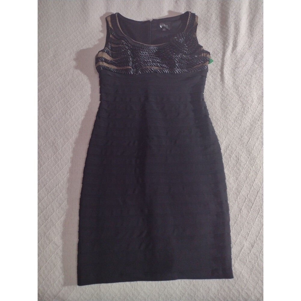 Women's Size 8 Adriana Papell Little Black Dress